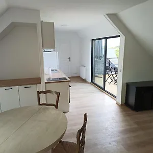 Appartement Lumineux Avec Terrasse !, Plonéour-Lanvern