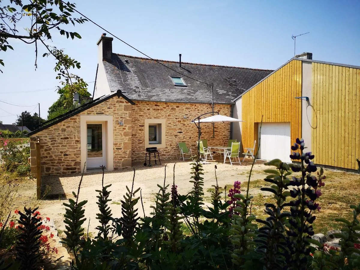 Holiday home Maison Entre Campagne Et Mer Ploneour-Lanvern France